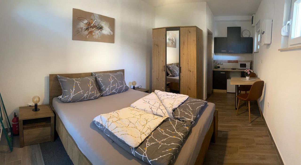 Apartments Erhart Rovinj Exterior photo